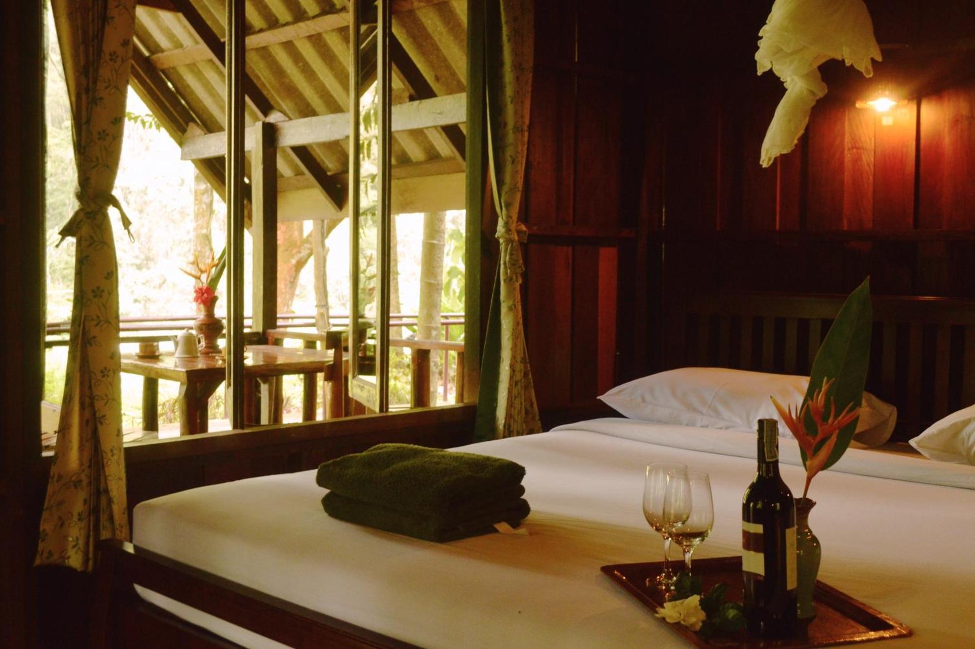 Khao Sok Riverside Cottages Khao Sok National Park Room photo
